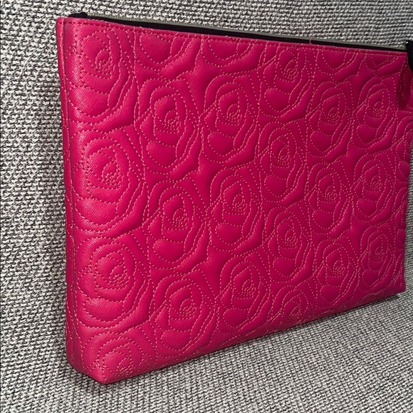 Betsey Johnson Pink Floral Embossed Laptop Bag - Picture 10 of 13